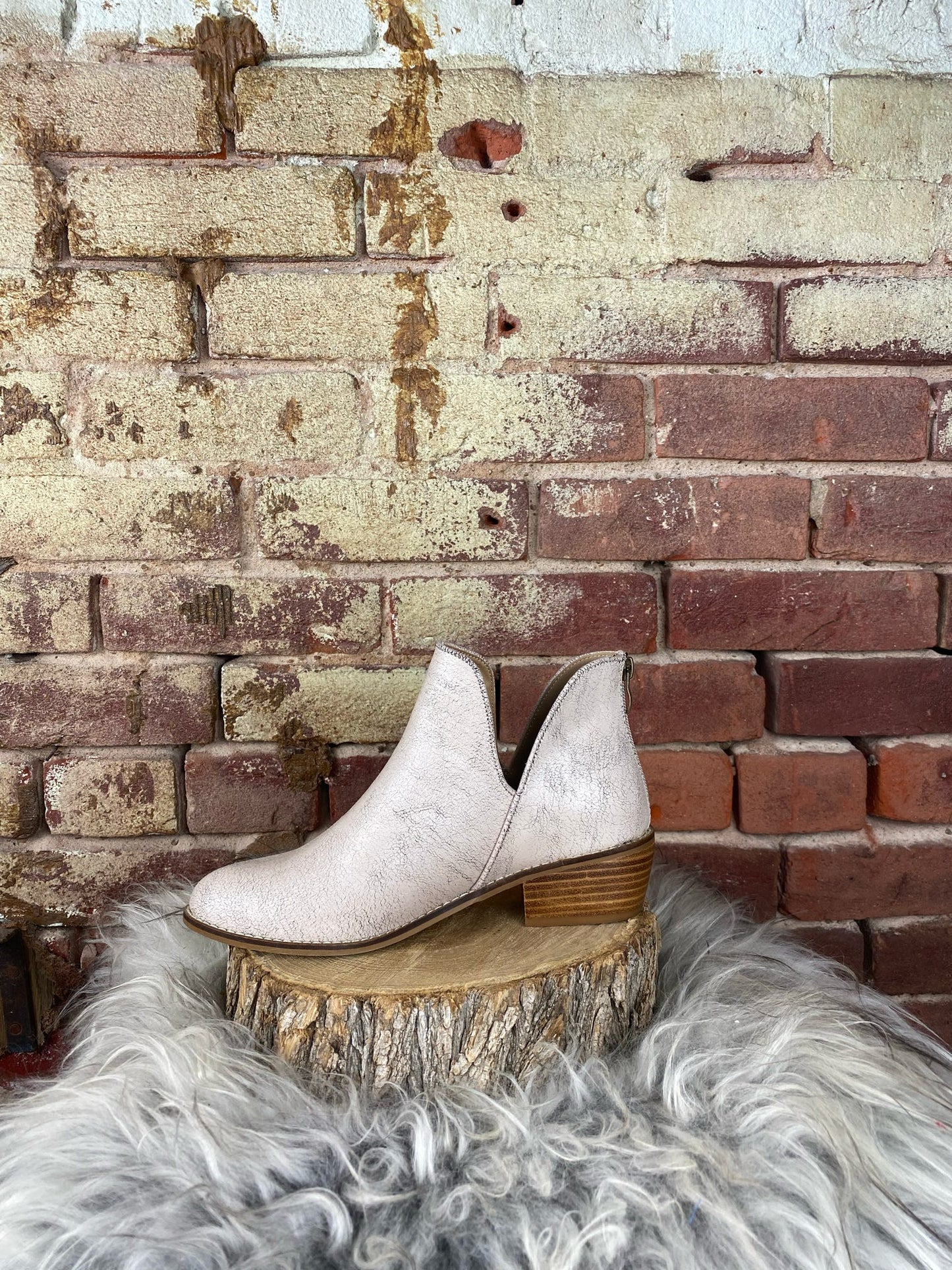 Vanish-Cream Booties