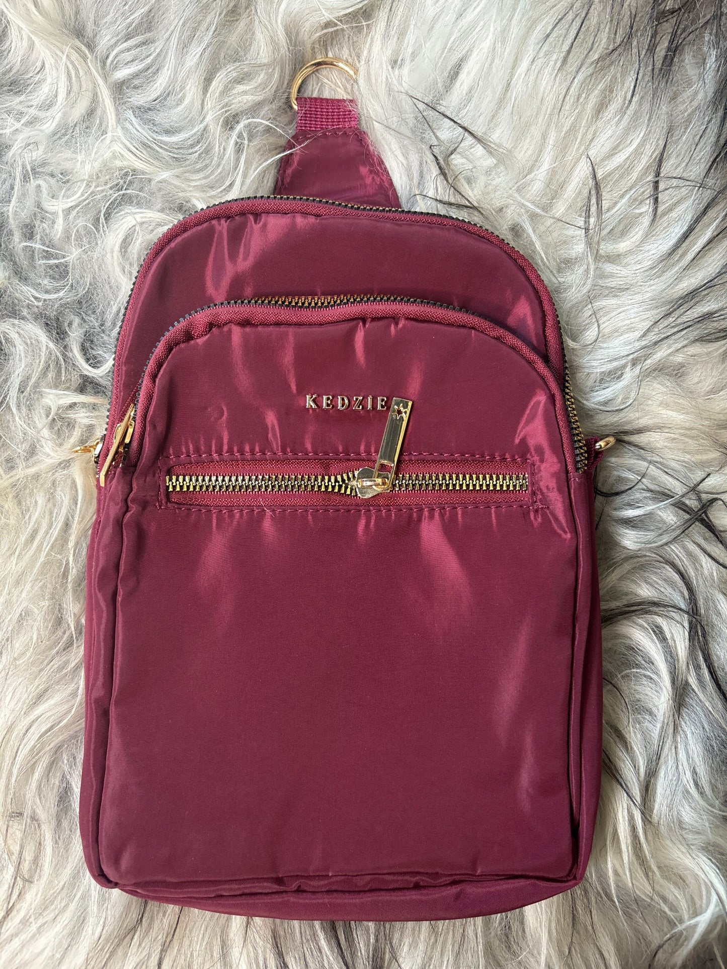 Round Trip Sling Purse