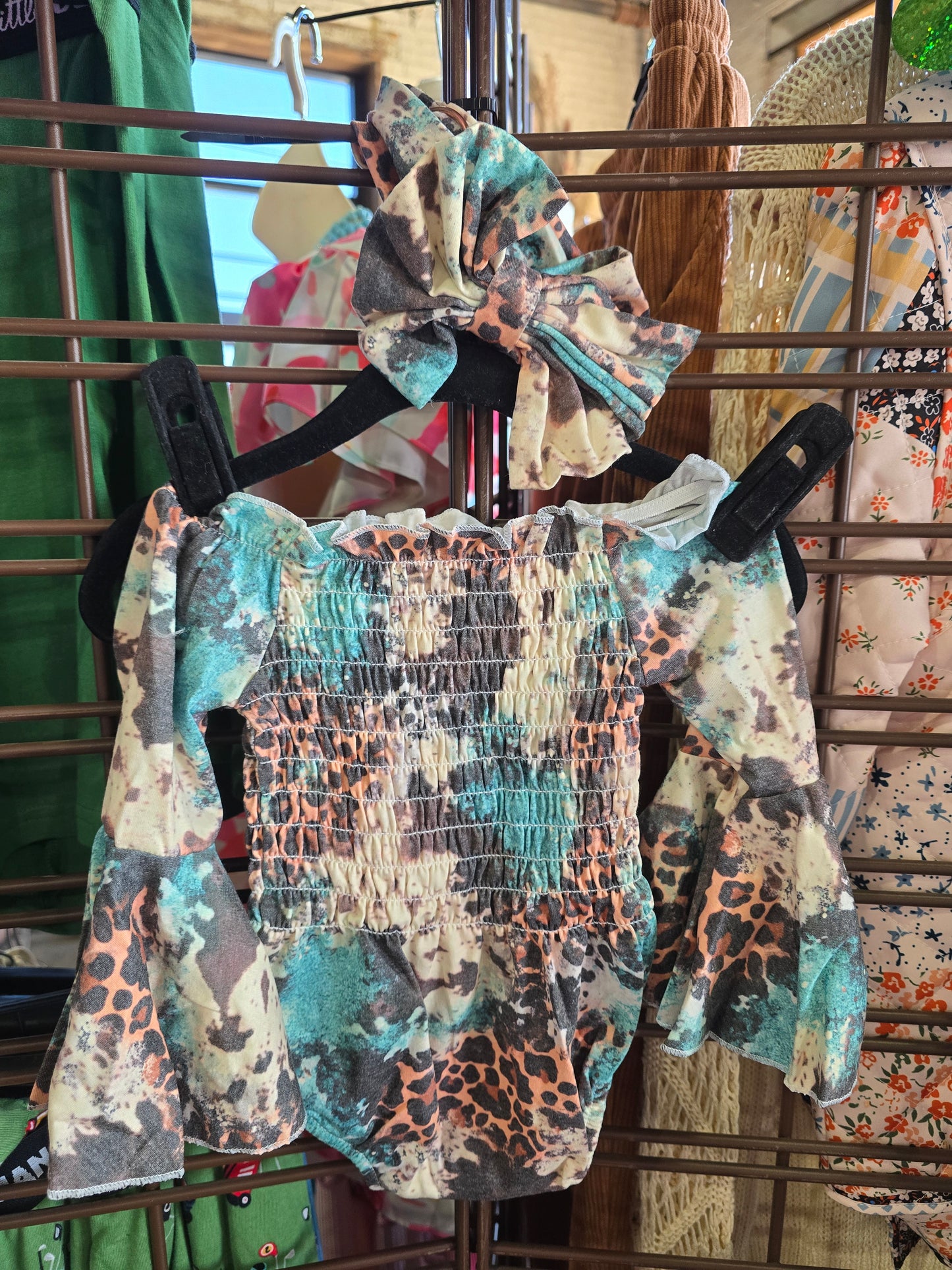 Baby body suit