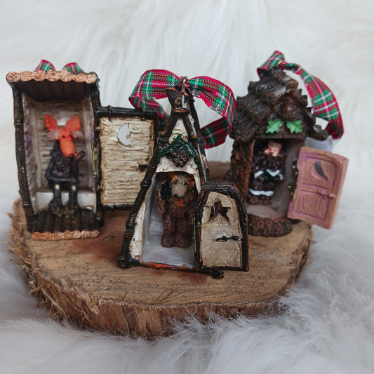 Cottage Outhouse Ornament