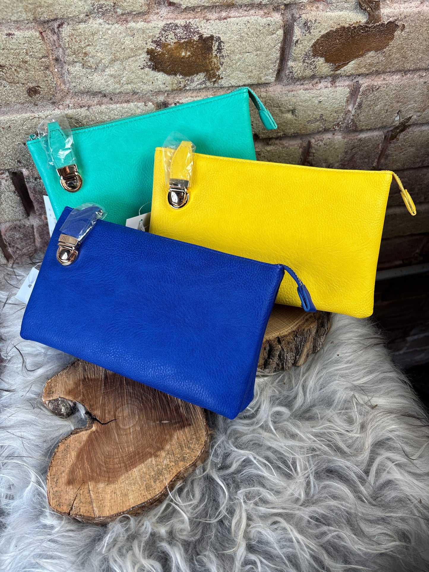 Multi Crossbody