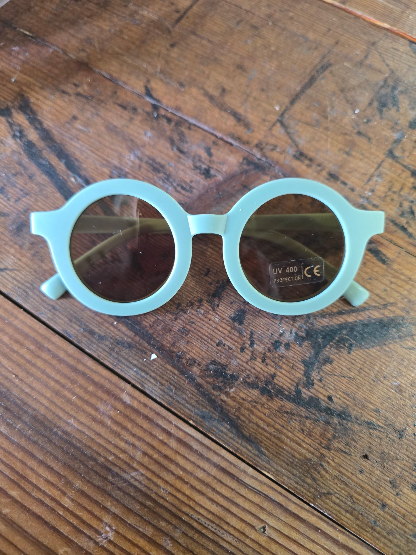 Round kids sunglasses